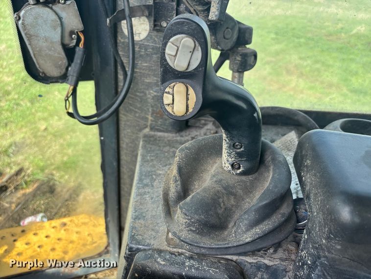 image for item FC4574 2010 John Deere 750J LGP Dozer