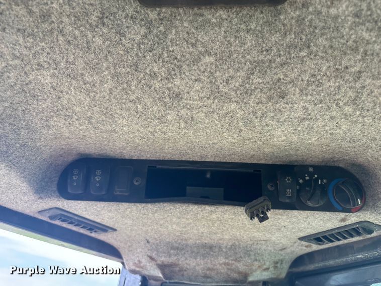 image for item FC4574 2010 John Deere 750J LGP Dozer