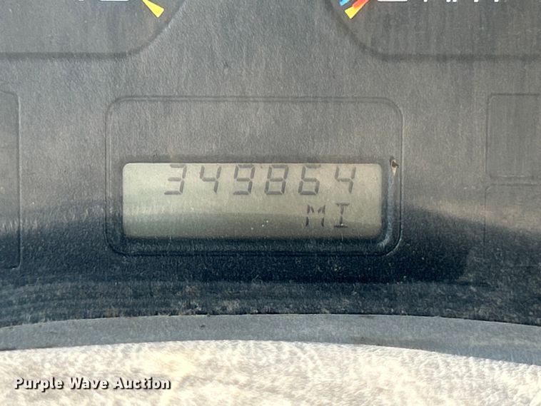 image for item FC5232 2006 International 4300 bucket truck