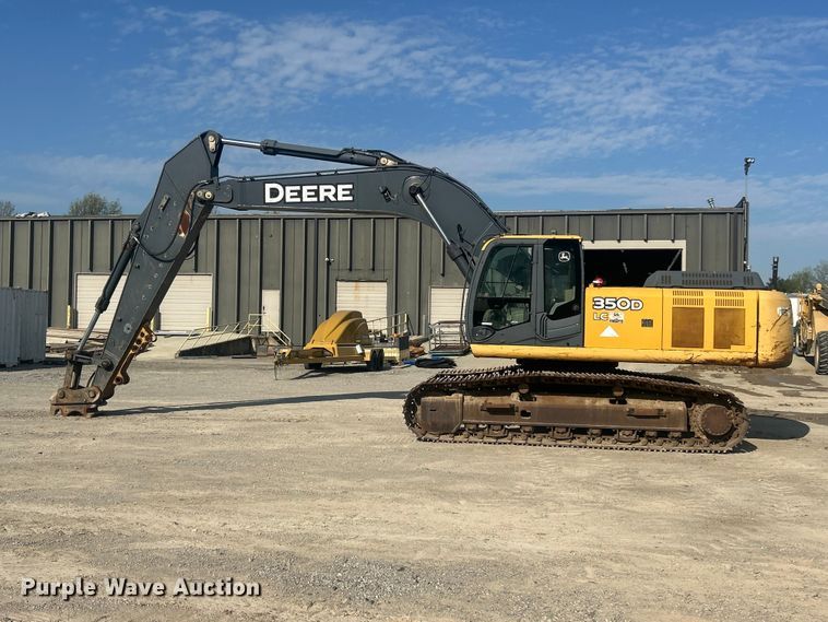 image for item FC5413 2008 John Deere 350D LC excavator