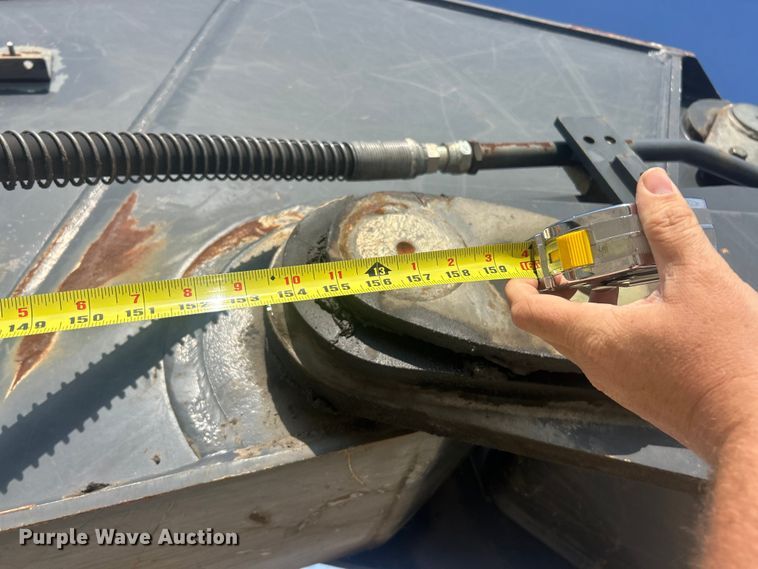 image for item FC5413 2008 John Deere 350D LC excavator