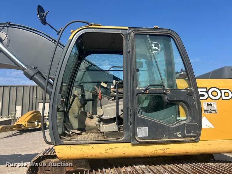 image for item FC5413 2008 John Deere 350D LC excavator