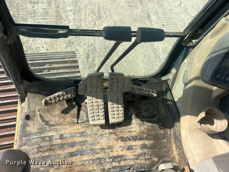 image for item FC5413 2008 John Deere 350D LC excavator