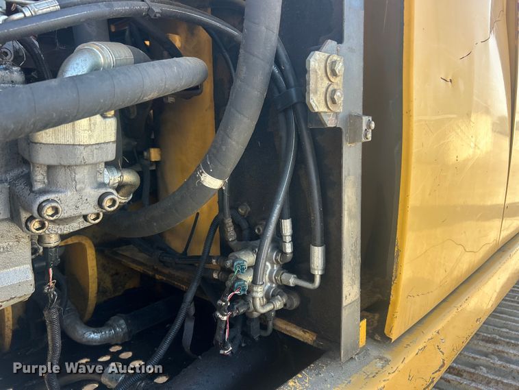 image for item FC5413 2008 John Deere 350D LC excavator