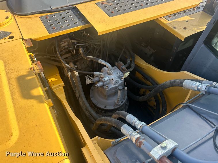 image for item FC5413 2008 John Deere 350D LC excavator