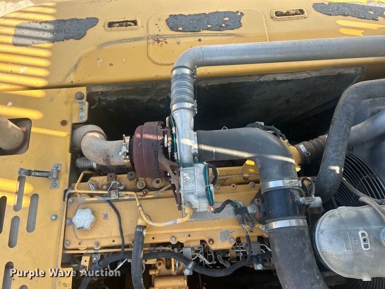 image for item FC5413 2008 John Deere 350D LC excavator