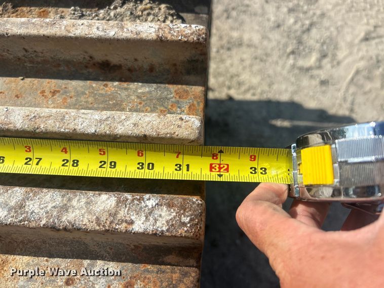 image for item FC5413 2008 John Deere 350D LC excavator