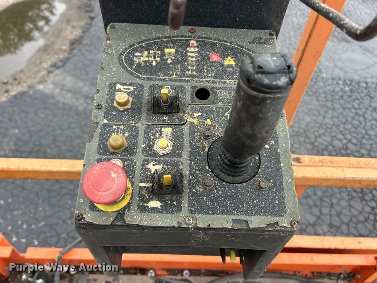 image for item FC5461 JLG 4394RT scissor lift