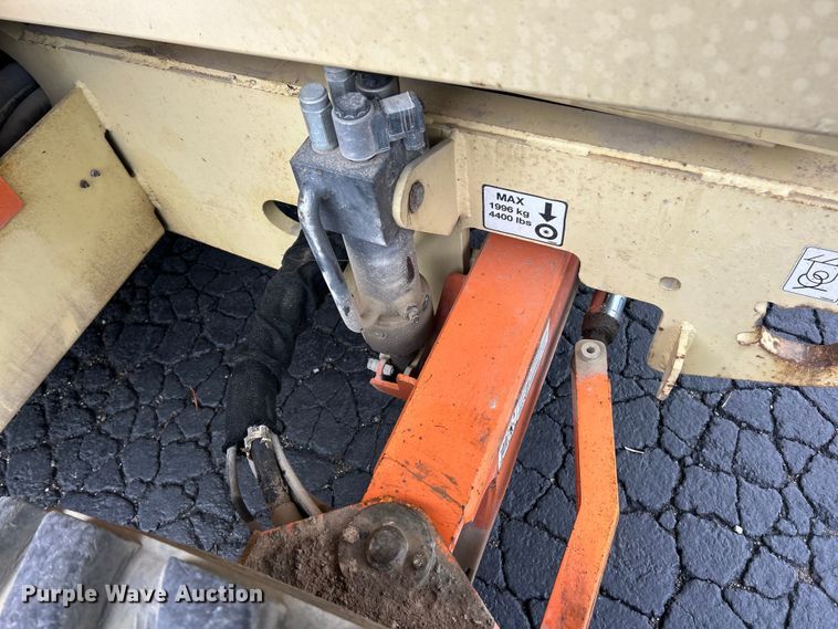 image for item FC5461 JLG 4394RT scissor lift