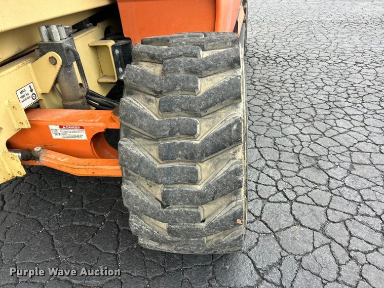 image for item FC5461 JLG 4394RT scissor lift