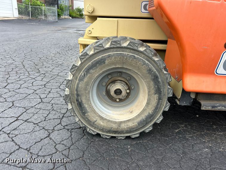 image for item FC5461 JLG 4394RT scissor lift