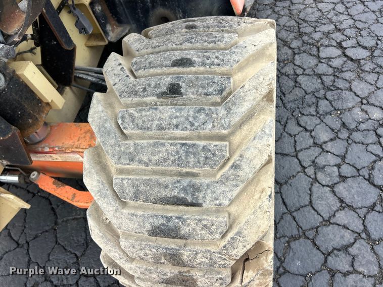 image for item FC5462 2011 JLG 4394RT scissor lift