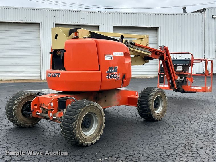 image for item FC5463 2013 JLG 450AJ Series II boom lift