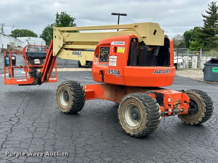 image for item FC5463 2013 JLG 450AJ Series II boom lift