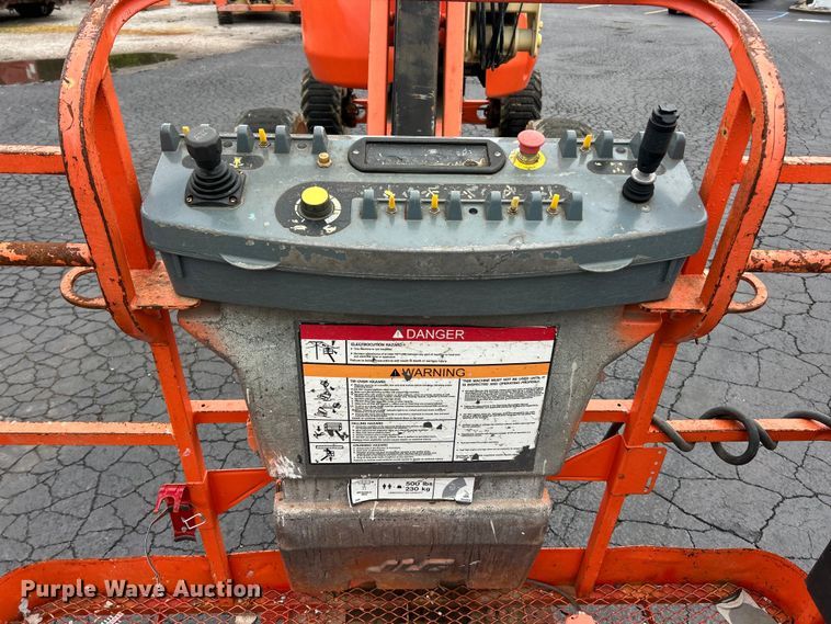 image for item FC5463 2013 JLG 450AJ Series II boom lift