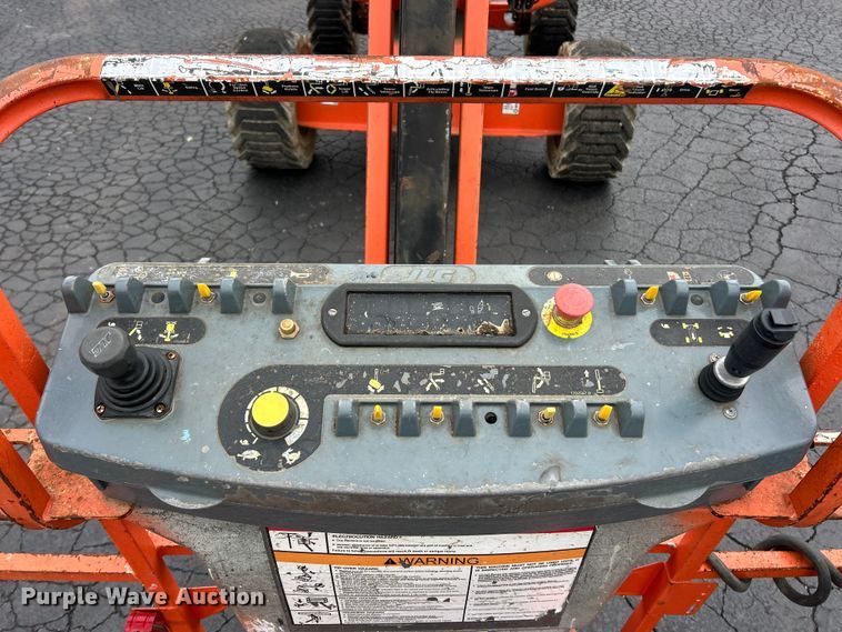 image for item FC5463 2013 JLG 450AJ Series II boom lift