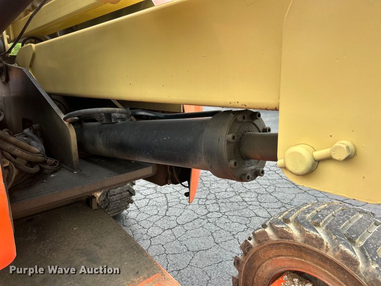 image for item FC5463 2013 JLG 450AJ Series II boom lift
