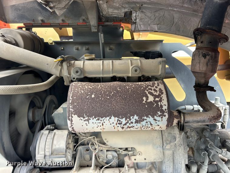 image for item FC5463 2013 JLG 450AJ Series II boom lift