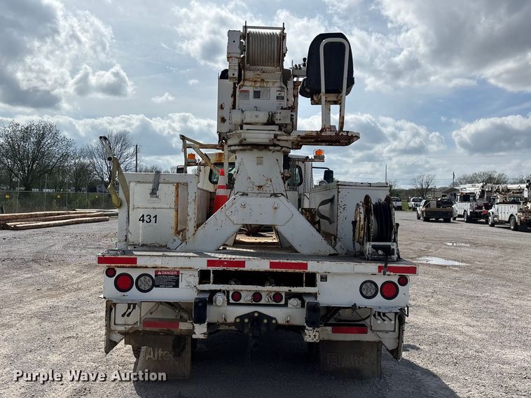 image for item FG0243 2004 Freightliner Business Class M2 digger derrick truck