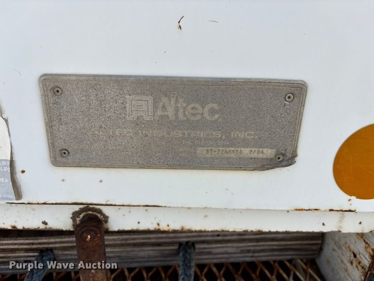 image for item FG0243 2004 Freightliner Business Class M2 digger derrick truck