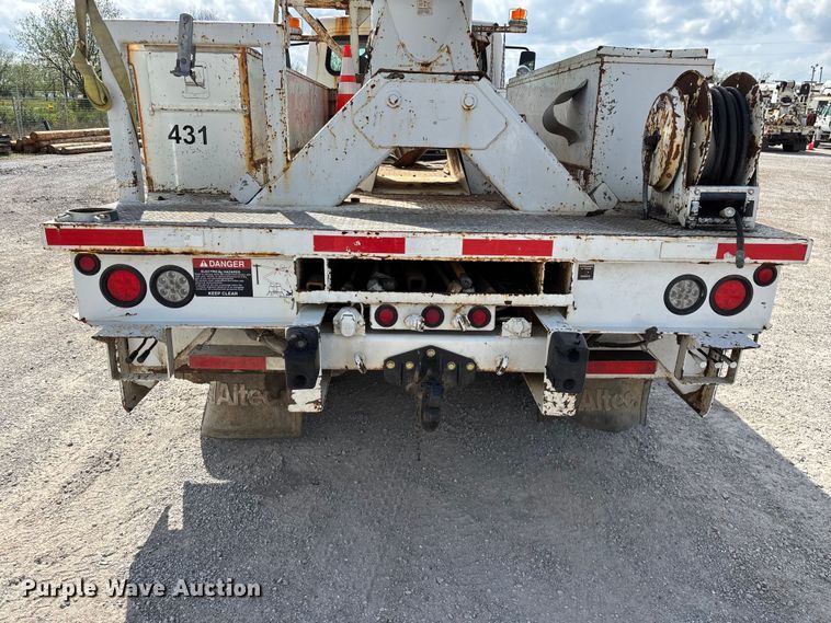 image for item FG0243 2004 Freightliner Business Class M2 digger derrick truck