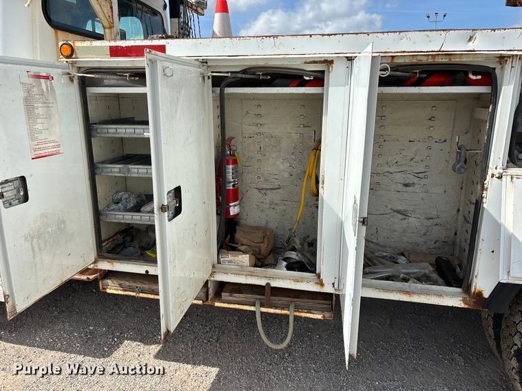 image for item FG0243 2004 Freightliner Business Class M2 digger derrick truck