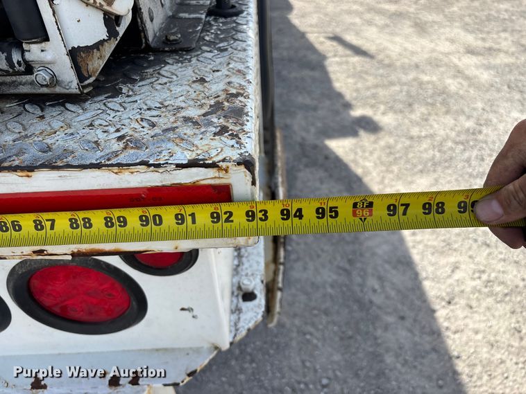 image for item FG0243 2004 Freightliner Business Class M2 digger derrick truck