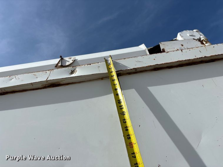 image for item FG0243 2004 Freightliner Business Class M2 digger derrick truck