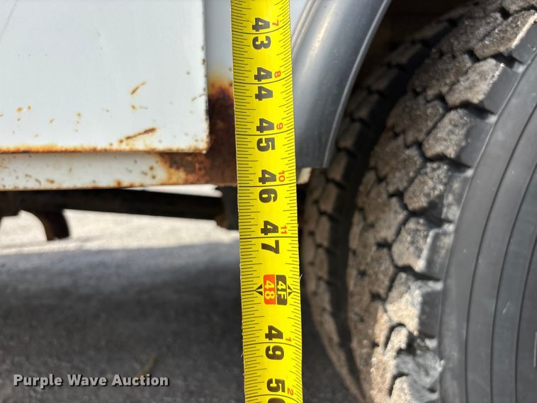 image for item FG0243 2004 Freightliner Business Class M2 digger derrick truck