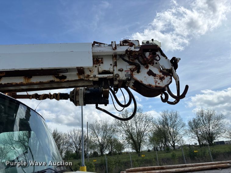 image for item FG0243 2004 Freightliner Business Class M2 digger derrick truck