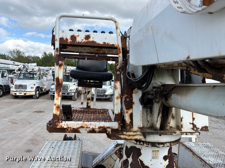 image for item FG0243 2004 Freightliner Business Class M2 digger derrick truck