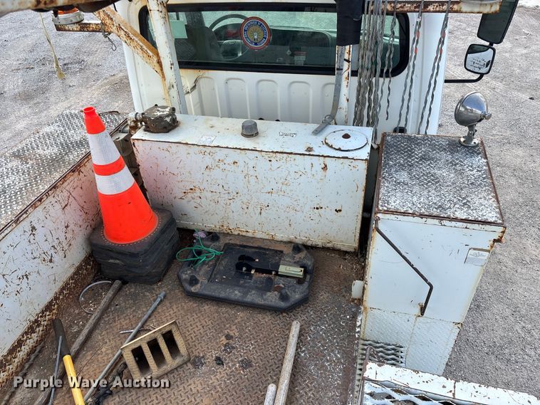 image for item FG0243 2004 Freightliner Business Class M2 digger derrick truck