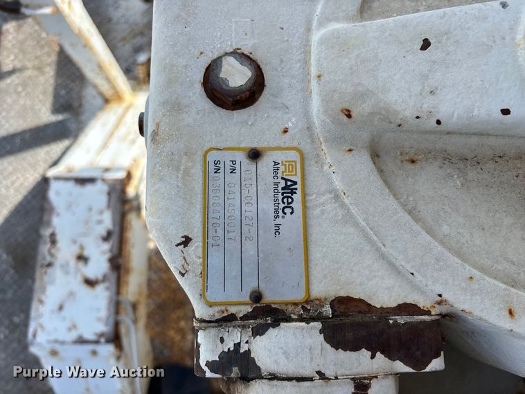 image for item FG0243 2004 Freightliner Business Class M2 digger derrick truck