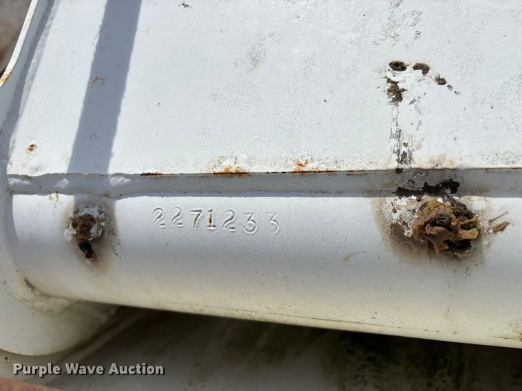 image for item FG0243 2004 Freightliner Business Class M2 digger derrick truck