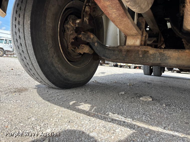 image for item FG0243 2004 Freightliner Business Class M2 digger derrick truck