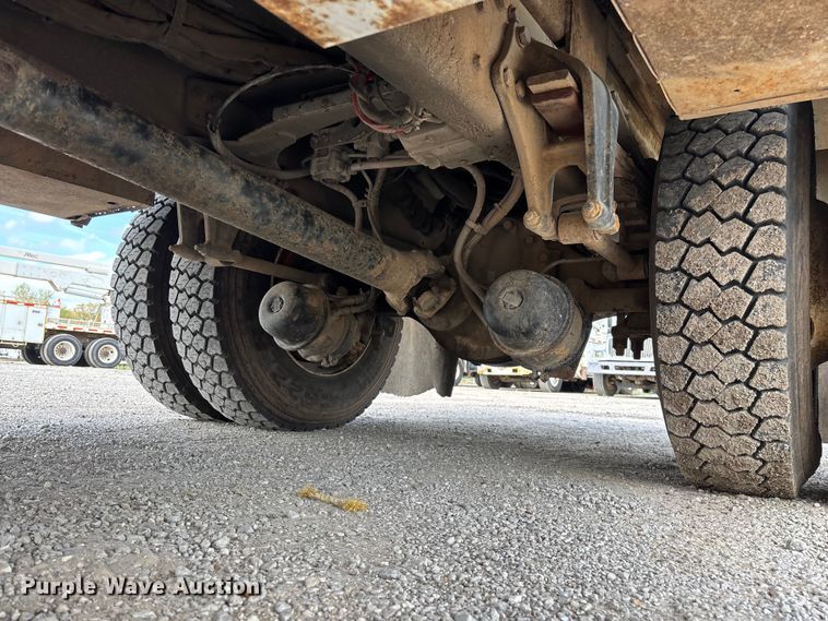 image for item FG0243 2004 Freightliner Business Class M2 digger derrick truck