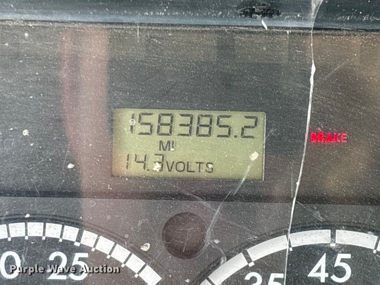 image for item FG0243 2004 Freightliner Business Class M2 digger derrick truck