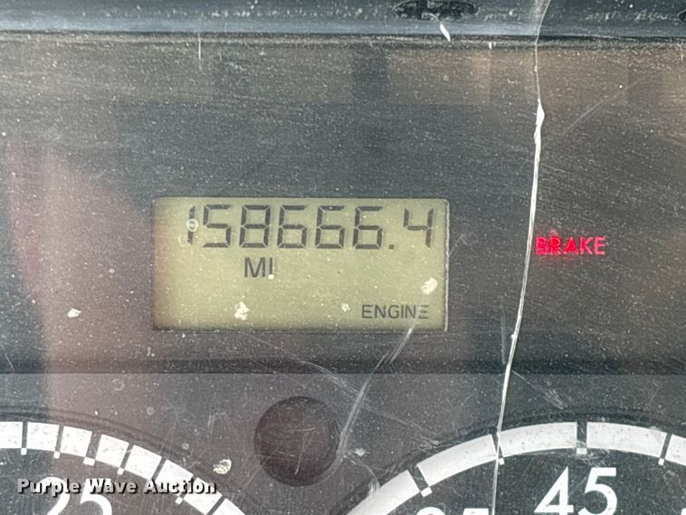 image for item FG0243 2004 Freightliner Business Class M2 digger derrick truck