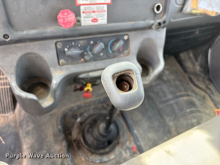 image for item FG0243 2004 Freightliner Business Class M2 digger derrick truck