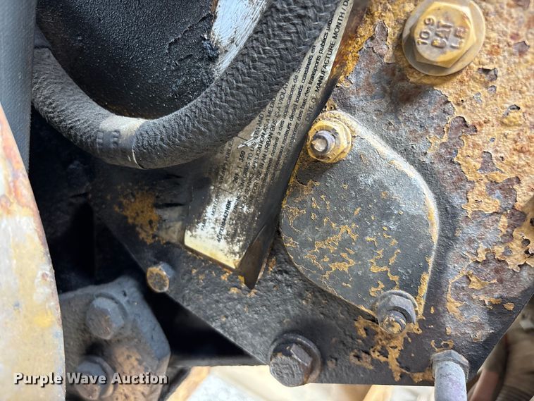 image for item FG0243 2004 Freightliner Business Class M2 digger derrick truck