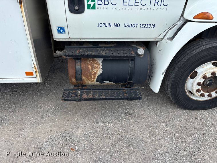 image for item FG0244 2007 International 4300 utility / service truck