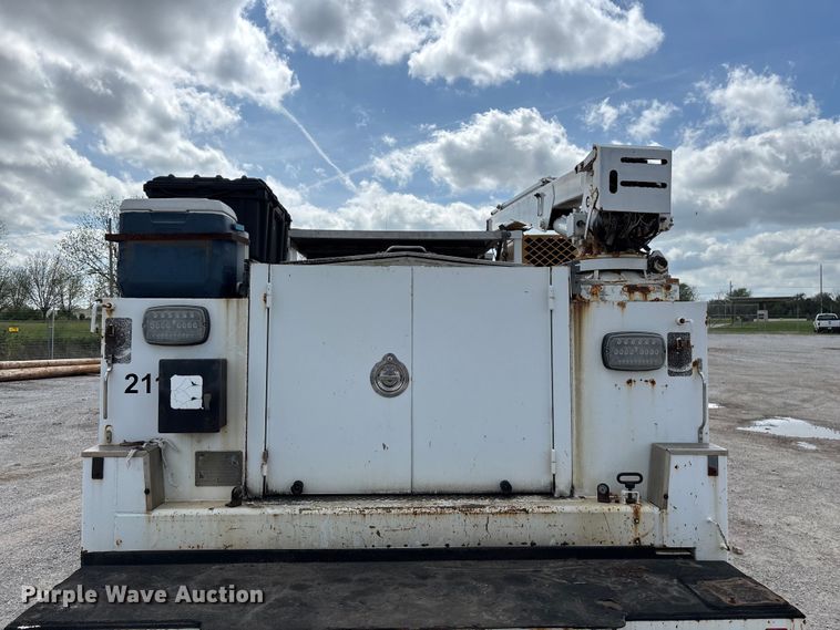 image for item FG0244 2007 International 4300 utility / service truck