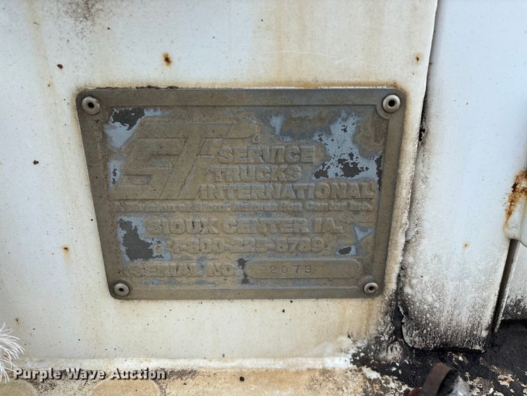 image for item FG0244 2007 International 4300 utility / service truck