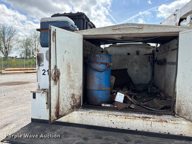 image for item FG0244 2007 International 4300 utility / service truck