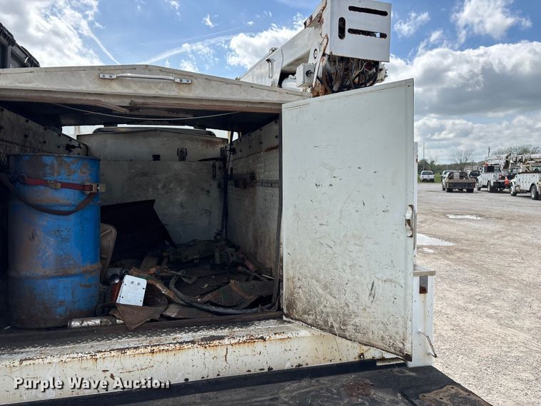 image for item FG0244 2007 International 4300 utility / service truck