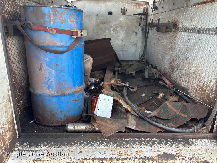 image for item FG0244 2007 International 4300 utility / service truck