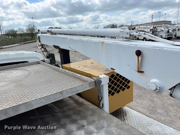 image for item FG0244 2007 International 4300 utility / service truck