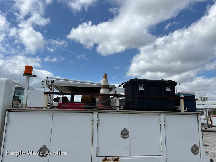 image for item FG0244 2007 International 4300 utility / service truck