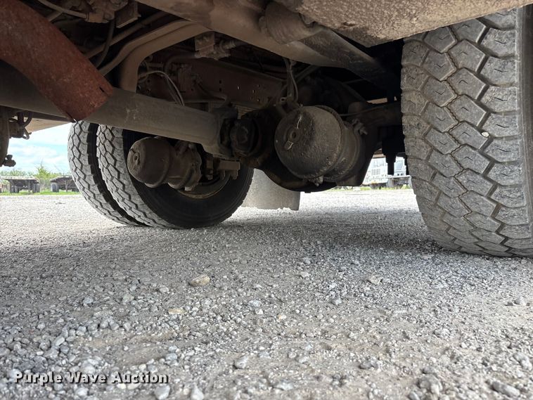 image for item FG0244 2007 International 4300 utility / service truck