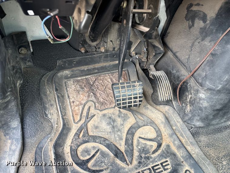 image for item FG0244 2007 International 4300 utility / service truck